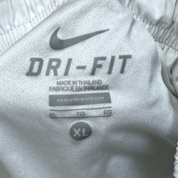 Nike USWNT Soccer Shorts 578027-105 XL White Red 2 Star Crest 2014 Alex Morgan - Picture 7 of 13